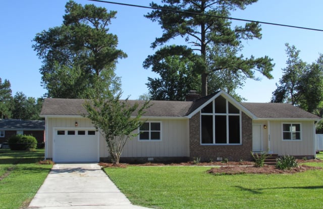 4483 Gordon Road - 4483 Gordon Road, Kings Grant, NC 28405
