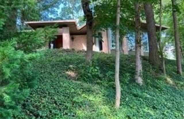 701 E Schantz Avenue photos photos