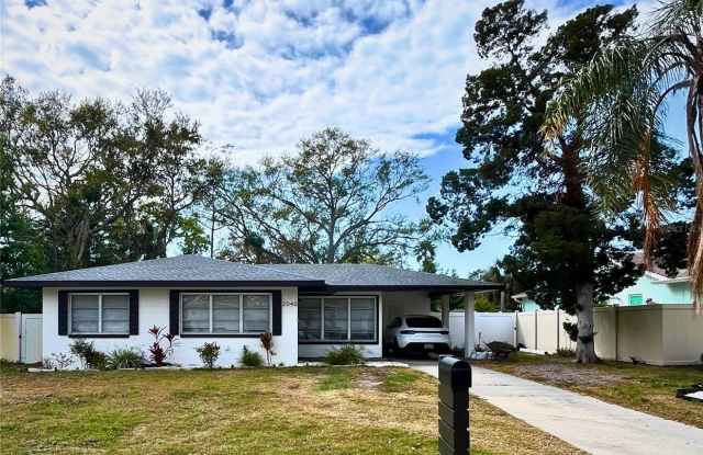 2040 YALE AVENUE - 2040 Yale Avenue, Dunedin, FL 34698 2040 YALE AVENUE - 2040 Yale Avenue, Dunedin, FL 34698