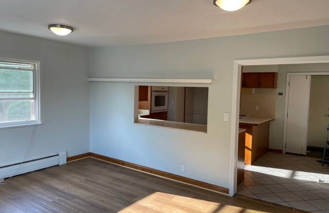 7633 W Lisbon Ave - 2 photos photos
