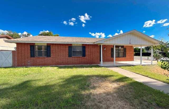 201 Gumwood Ln Gallery 2