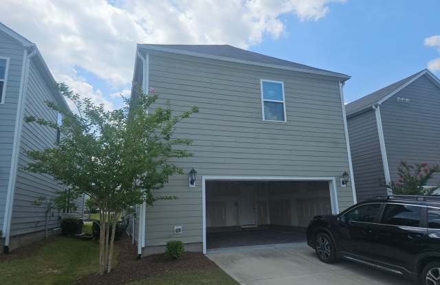 Gorgeous 3Br 2.5Ba Home in Cary! Available Now! Gallery 4
