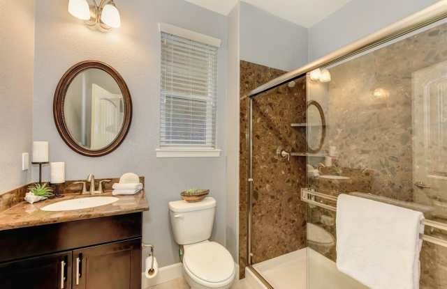 916 Lyon Place photos photos