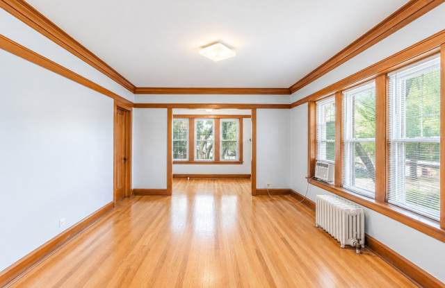 2950 N Lavergne Avenue Gallery 4