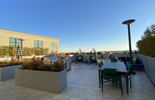 The Mansfield at Miracle Mile photos photos