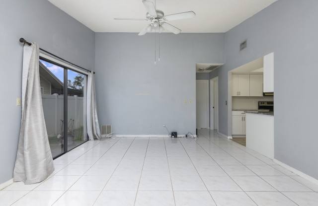 3331 Whispering Drive North Gallery 3