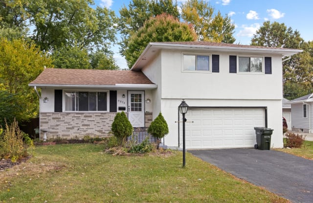 6076 Newbury Court - 6076 Newbury Court, Columbus, OH 43229
