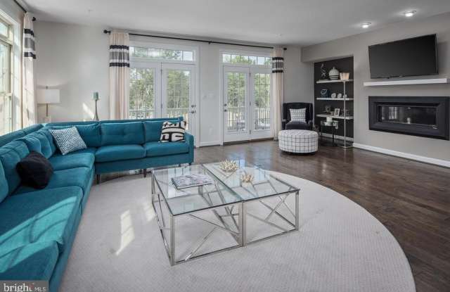52 WEDGE Way Gallery 2