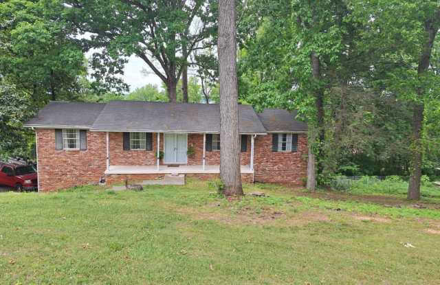 Basement Rancher located in Farragut photos photos