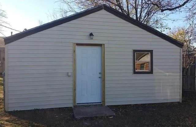 624 EN 15th Street photos photos