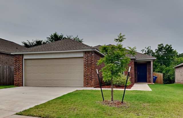 Very Nice 3 bedroom 2 bath home in Edmond schools photos photos