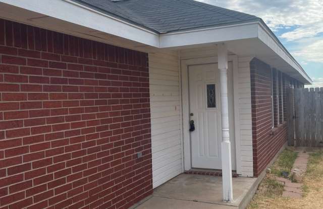 3/2/2 duplex! NEW HVAC UNIT! Heritage Parks! photos photos