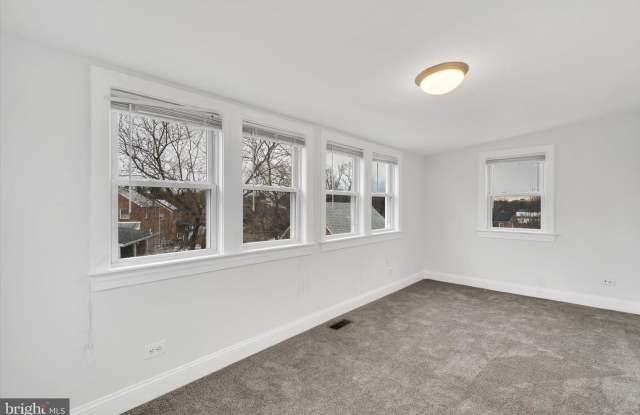 1002 Chillum Road Gallery 2