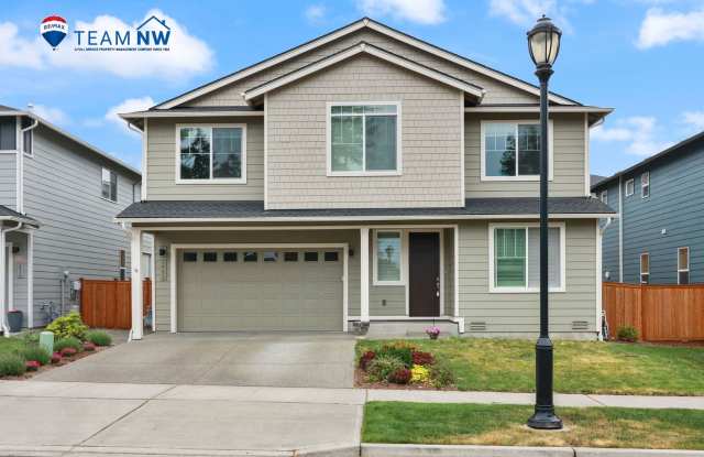 Community beach access! 4 bedrooms 2.5 baths. photos photos