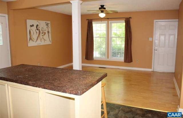 3Bed/2Bath Lake Monticello Rental Gallery 2