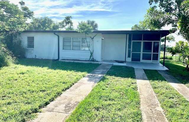 3140 CRESTWOOD DRIVE photos photos