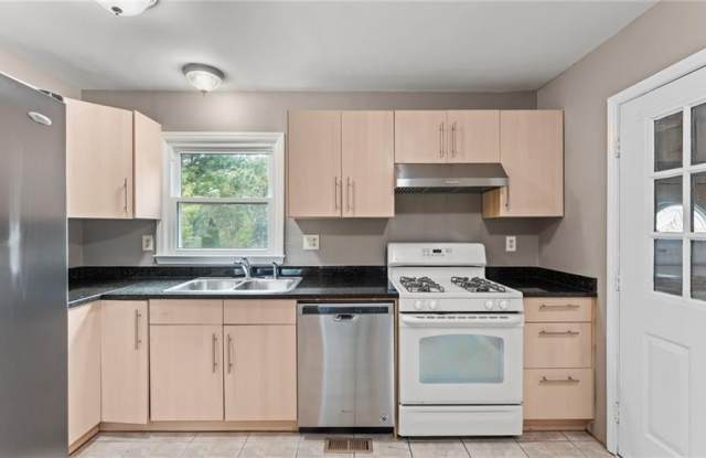 3913 Hadley Farm Drive Gallery 4