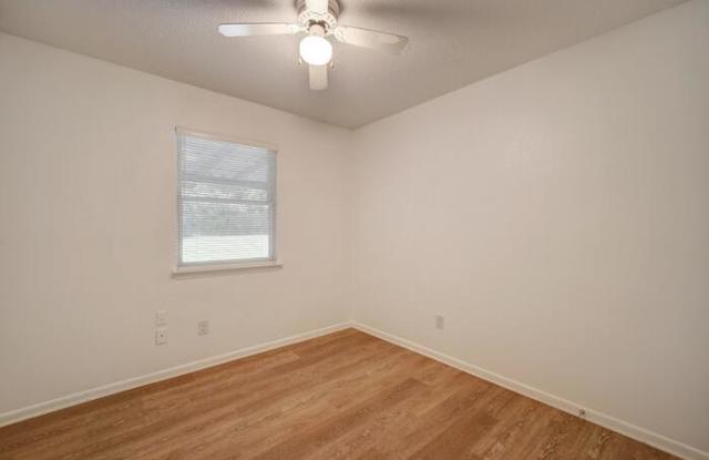 1007 Plymouth Drive Gallery 3