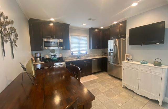 50 Crescent St. - 50 Crescent Street, Wakefield, MA 01880
