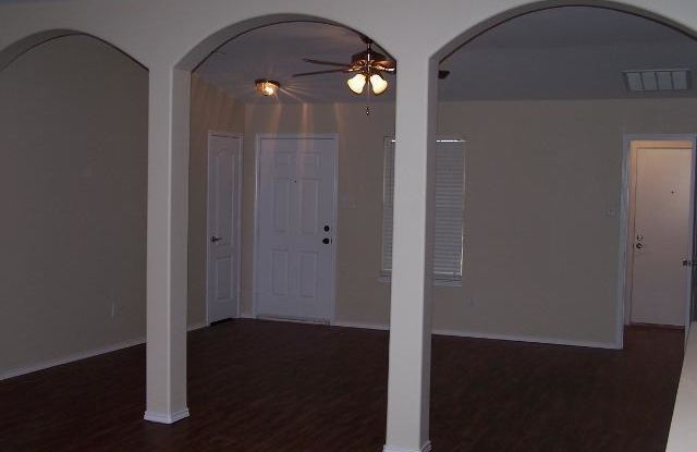 129 Autumn Trail Gallery 4