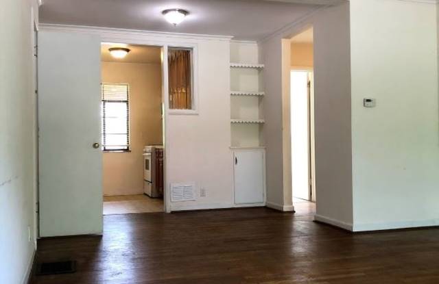 49 East Henderson Gallery 2