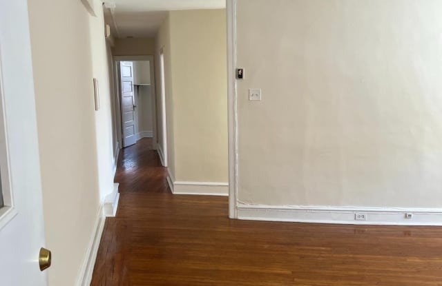 8000 GERMANTOWN AVENUE photos photos