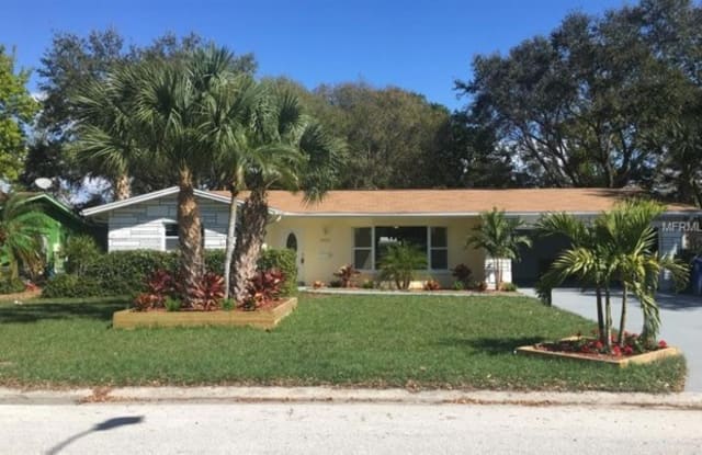 6820 14th Way S - 6820 14th Way South, St. Petersburg, FL 33705