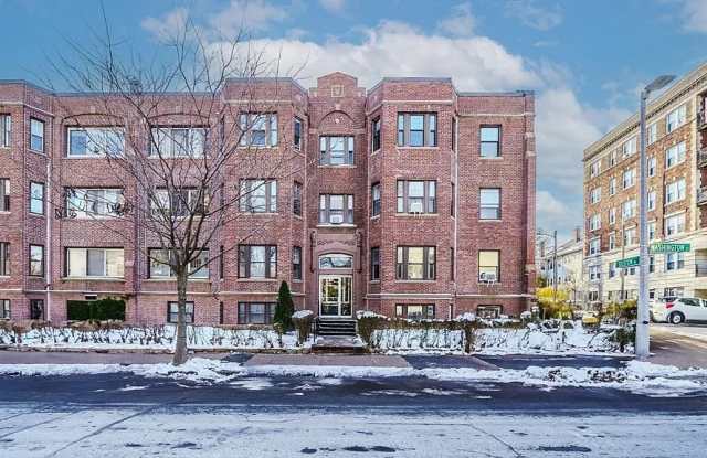 108 Washington St - 108 Washington Street, Boston, MA 02135