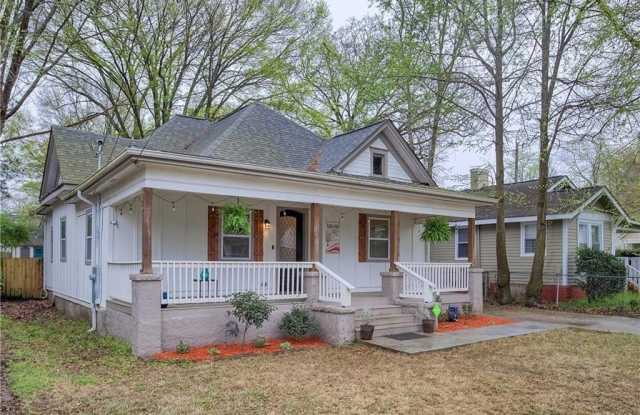 1130 Larosa Terrace SW Gallery 3