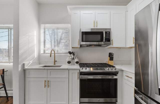 44 Dana Street unit: 2 photos photos