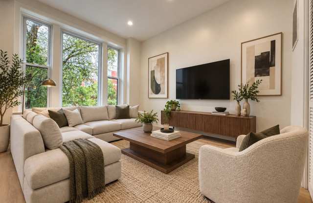 1721 W Pierce Avenue Gallery 4