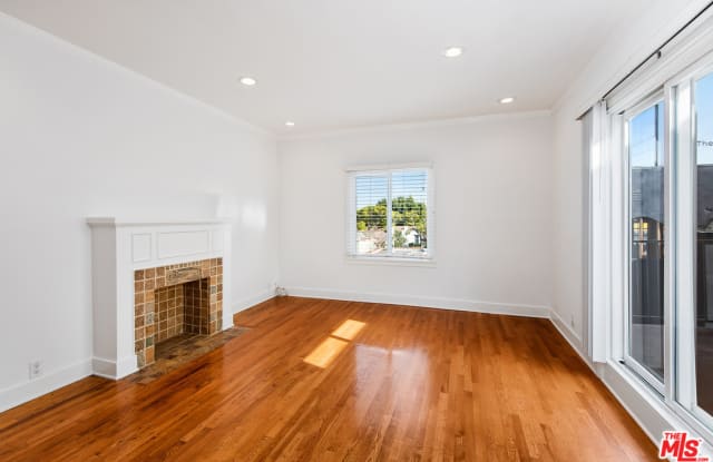 1002 PL NOWITA - 1002 Place Road, Los Banos, CA 93635