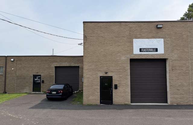 1615 LORETTA Avenue Gallery 3