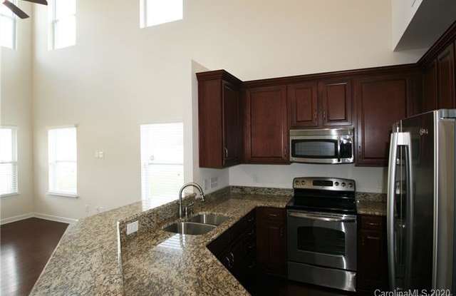 4524 Craigmoss Lane Gallery 3