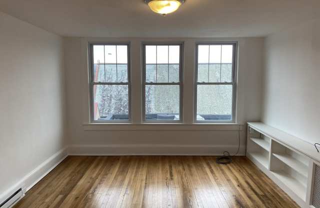 201 Stone Avenue Gallery 3