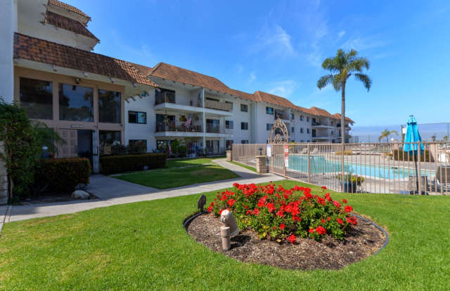 Dream Coastal 2 bedroom Condo Offering Ocean view & Breezes, Fairway Views & Luxury Comfort! photos photos