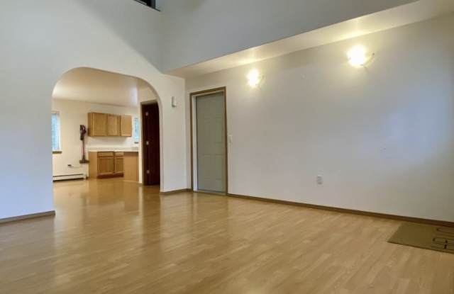 1427 Garay Street photos photos