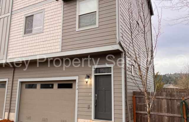 Woodland Townhome Just Minutes from i5 photos photos