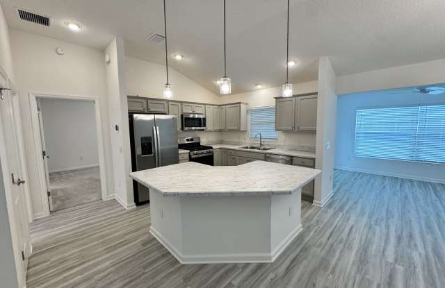 528 Cherry Creek Way Gallery 3