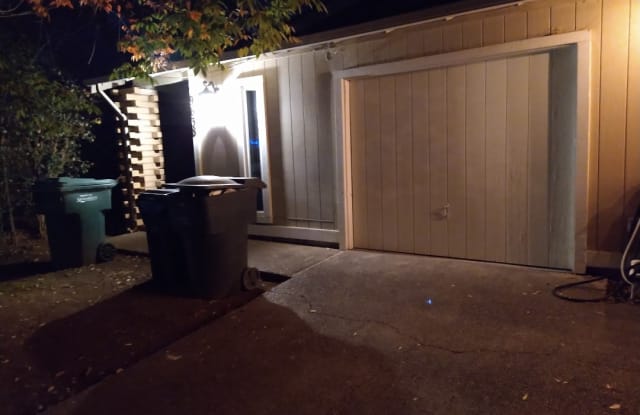 9638 Old Placerville Road - 9638 Old Placerville Road, Mather, CA 95827