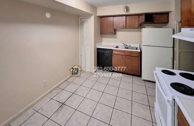 1036 Ellen Drive - 3 photos photos