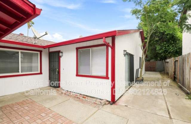 2121 Banyan Way Gallery 2