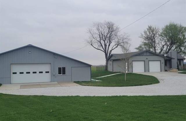 450 La Platte Road - 450 La Platte Road, Sarpy County, NE 68123