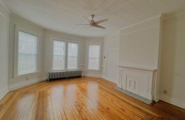 105 E. Housatonic Street photos photos