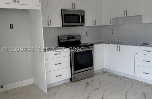 7324 SW 164th Ct Gallery 2