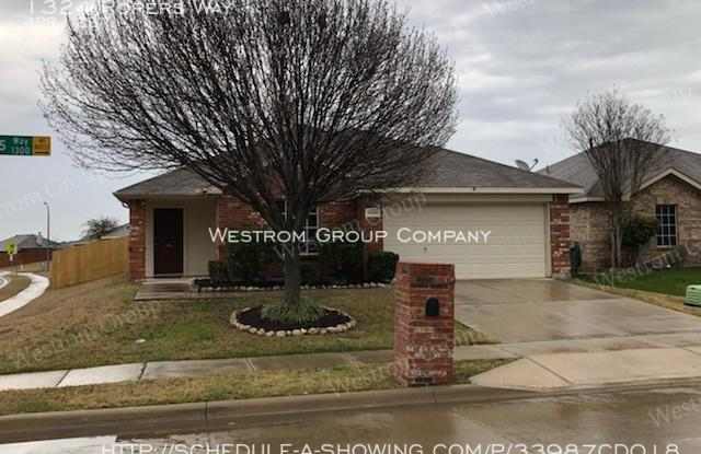 1324 Ropers Way - 1324 Ropers Way, Fort Worth, TX 76052