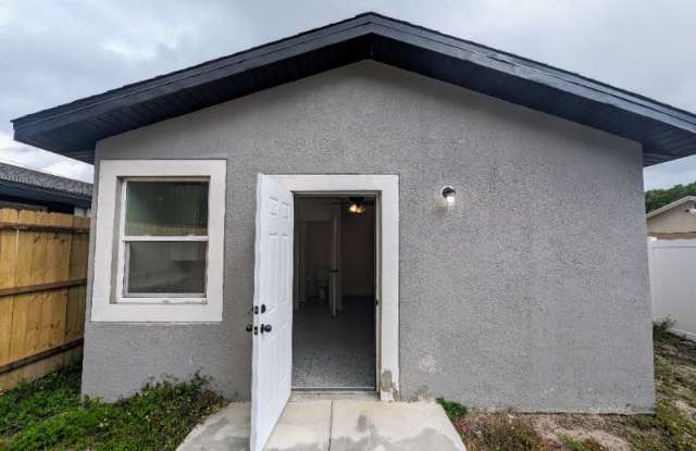 4401 Atwood Dr C - 4401 Atwood Drive, Tampa, FL 33610