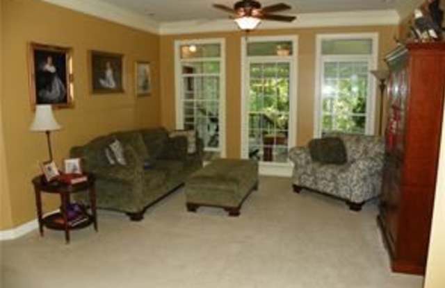 5225 Fairvista Dr Gallery 2
