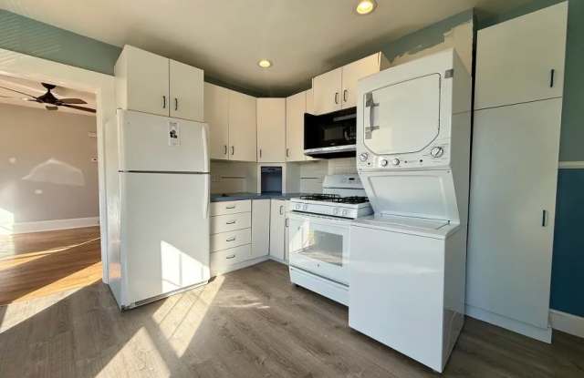 163-165 Chestnut St. photos photos