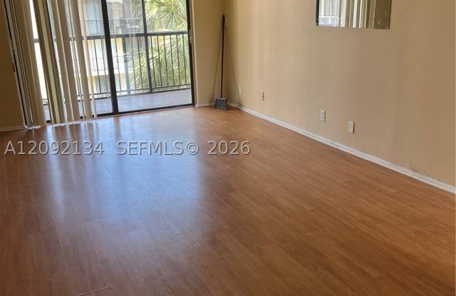 3500 Blue Lake Dr Gallery 4